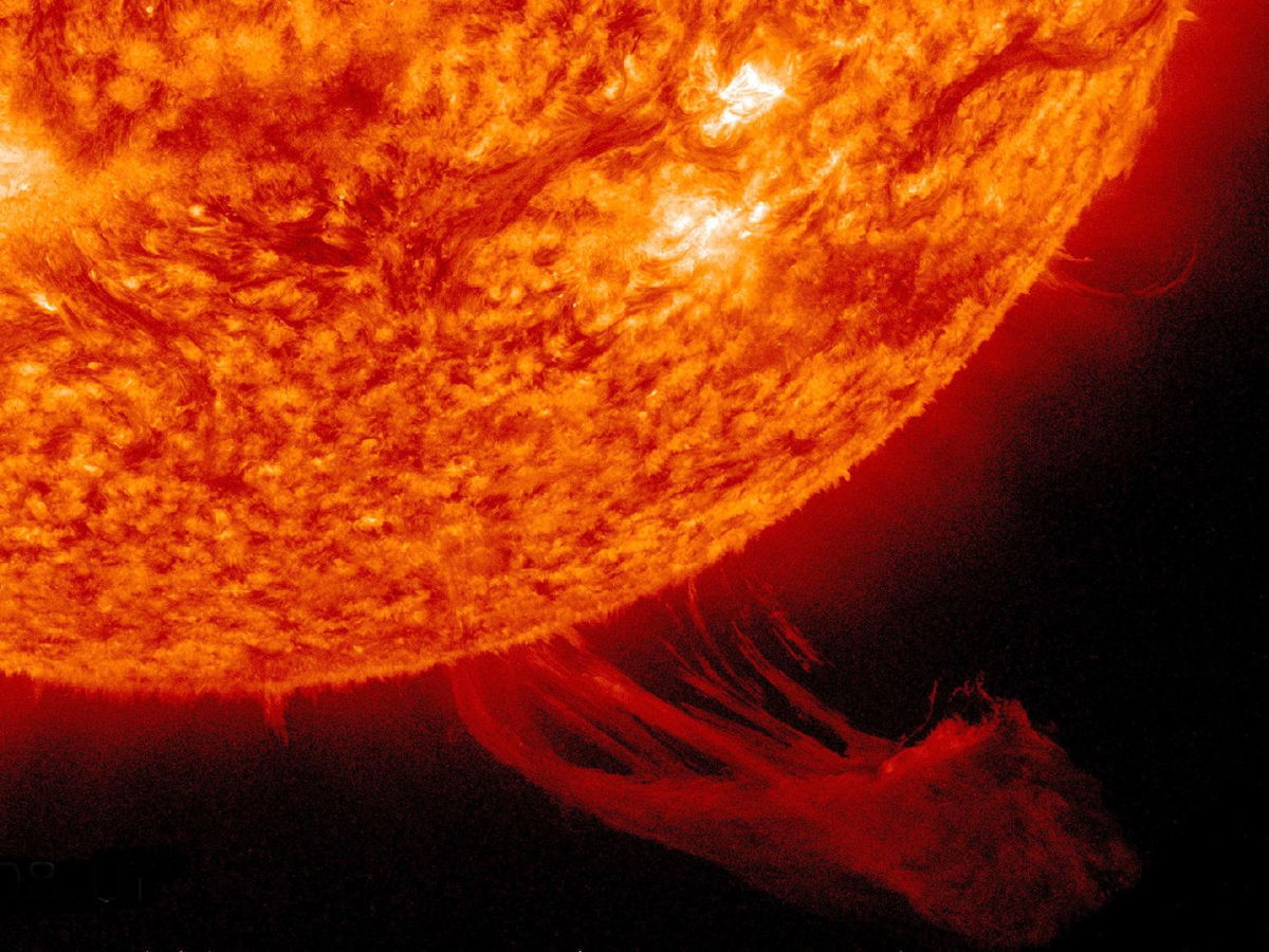 Solar Prominence Oct. 19, 2012