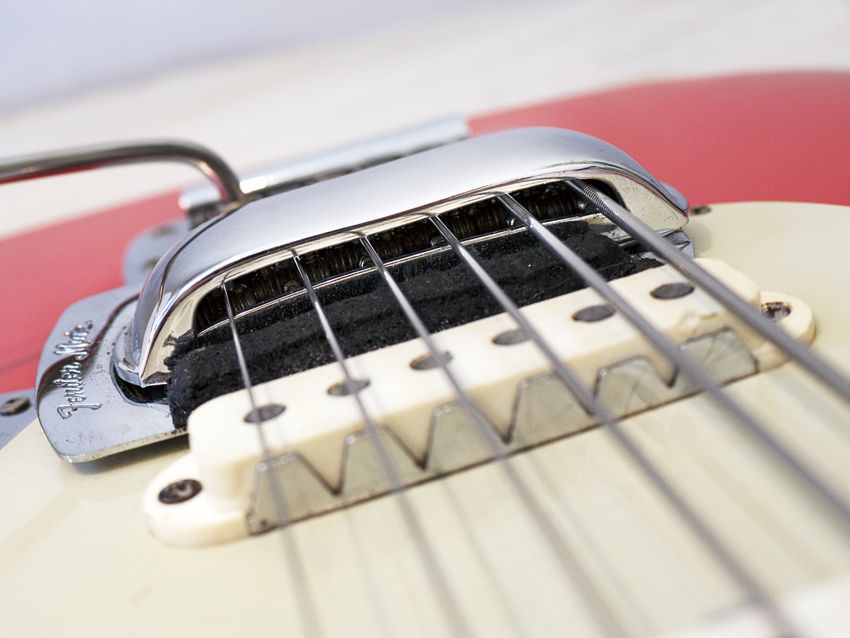 Jaguar-style sawtooth pickup surrounds