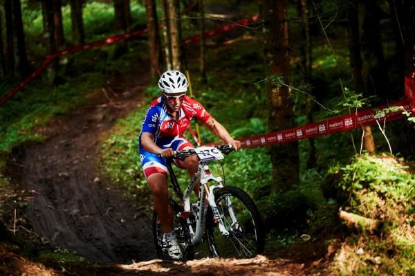 2010 Downhill World Champion Tracy Moseley