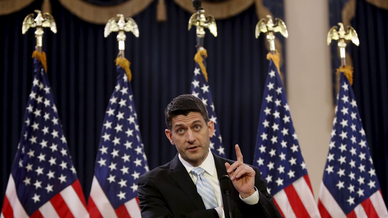 Paul Ryan speaks to interns on Capital Hill.