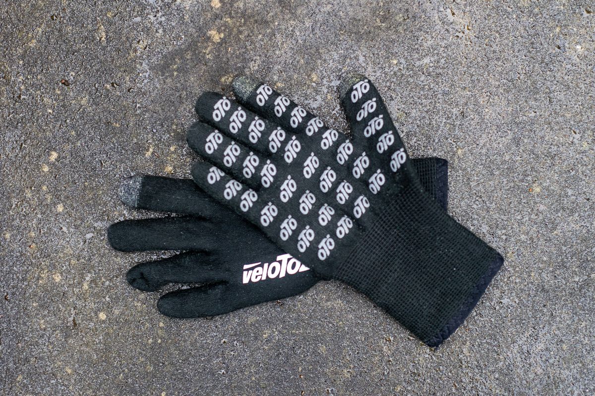 Velotoze knitted waterproof gloves