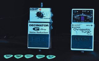 Cancer bats guitarist scott middleton gear list - effects pedals
