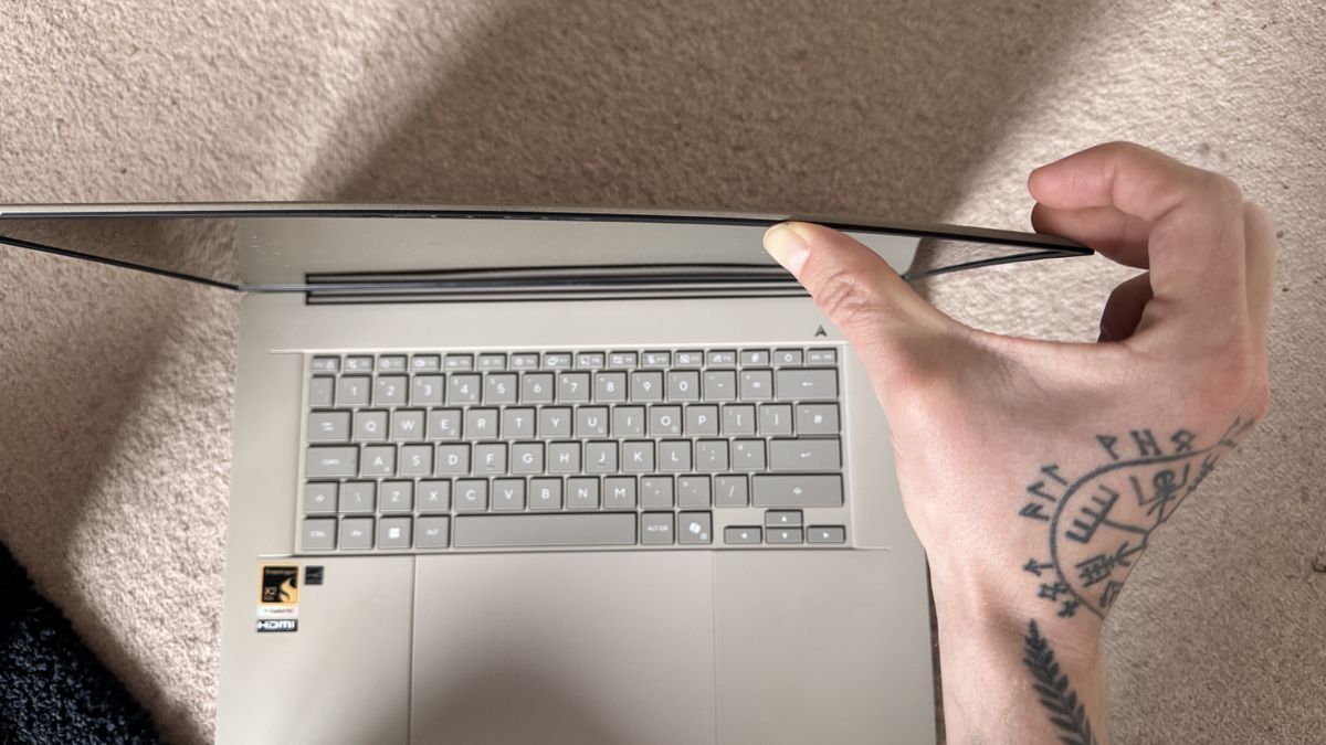 Asus Zenbook A14 and A16