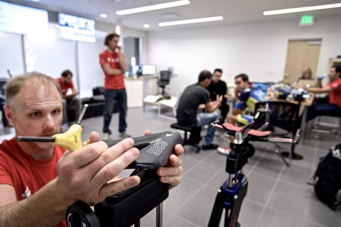 Contador looks on as changes are made to the rig