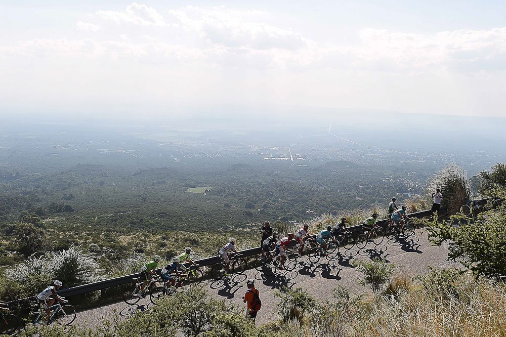 The peloton in action during stage 6
