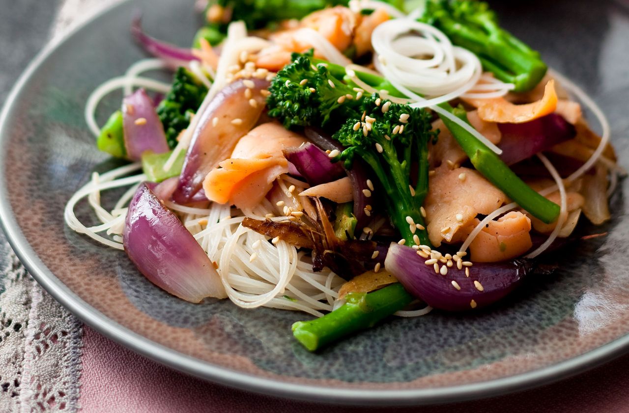 Superfood salmon stir-fry