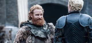 Tormund speaking with Brienne in Season 7