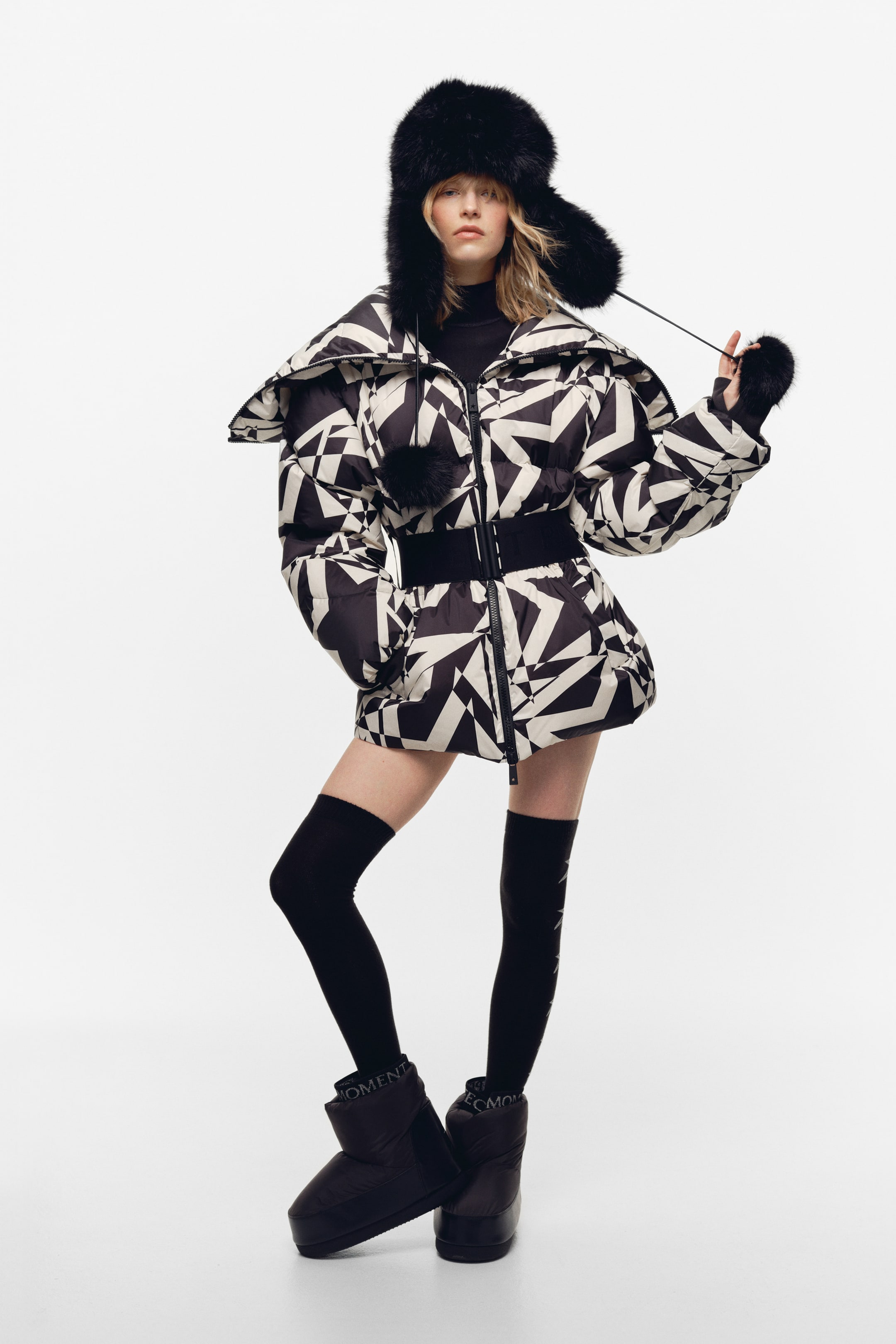 Water-Repellent Down Jacket - Black/cream