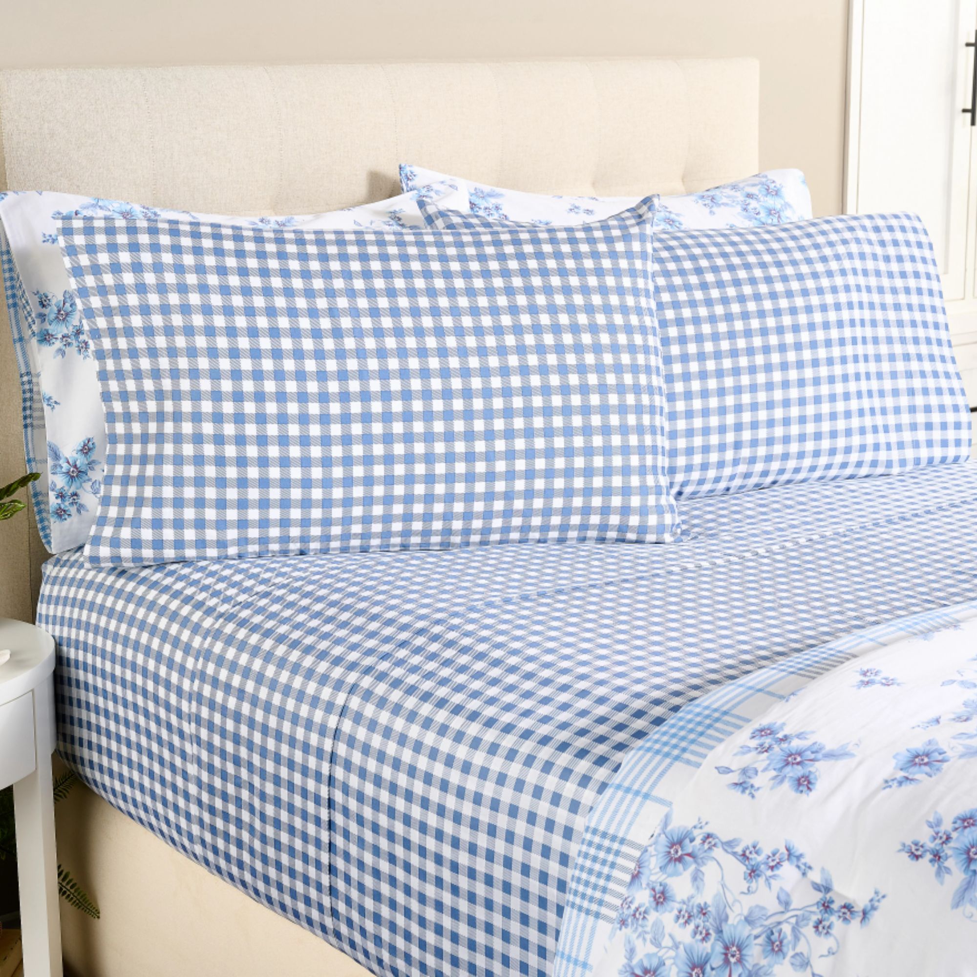 Martha Stewart gingham bedding
