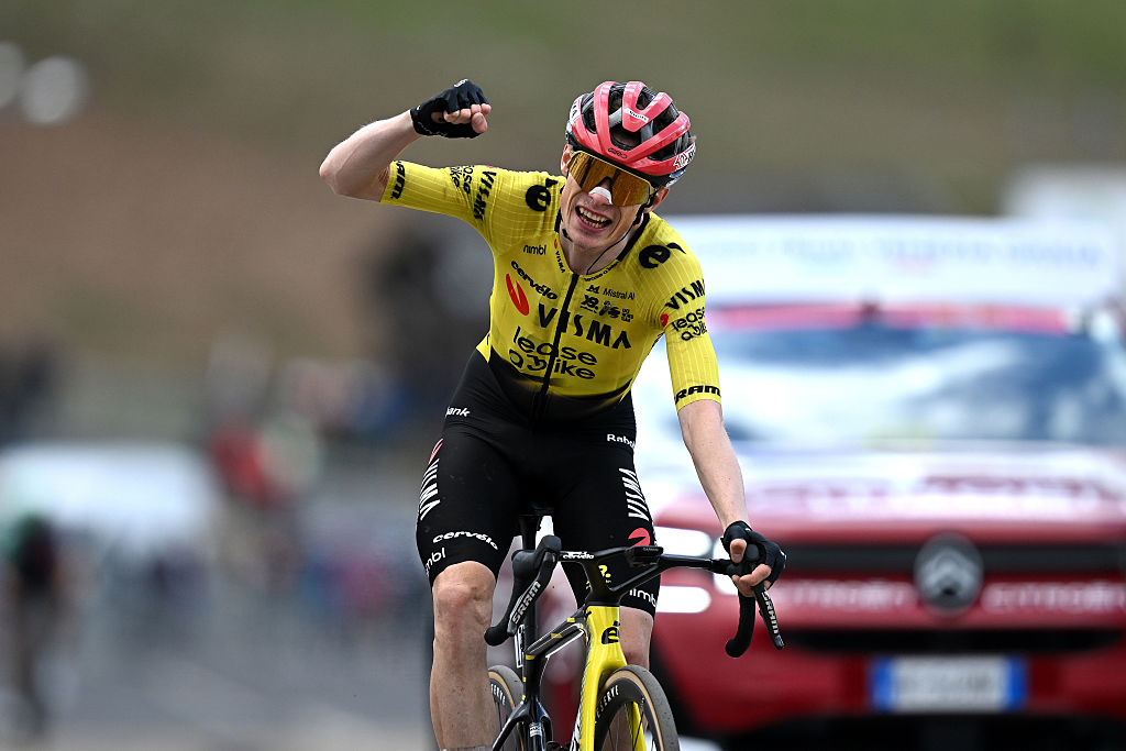 BLOCKHAUS, ITALY - MAY 15: Jonas Vingegaard of Denmark and Team Visma | Lease a Bike celebrates at finish line as stage winner during the 109th Giro d&amp;amp;apos;Italia 2026, Stage 7 a 244km stage from Formia to Blockhaus 1658m / #UCIWT / on May 15, 2026 in Blockhaus, Italy. (Photo by Tim de Waele/Getty Images)