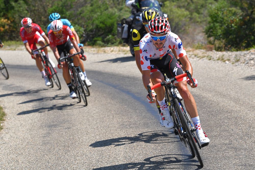 Julian Alaphilippe descends in polka dots