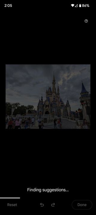 How To Magic Erase photos on Pixel 6