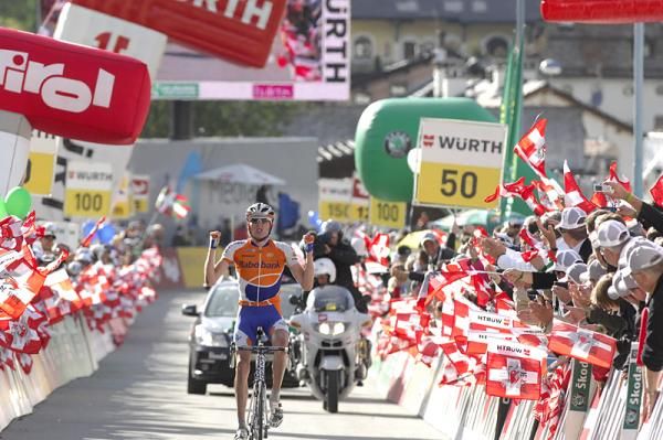 Robert Gesink (Rabobank) celebrates his stage 6 Tour de Suisse win.