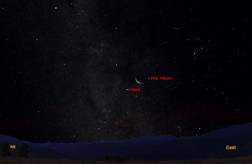 Moon and Mars visible on July 27, 2011 before dawn. 