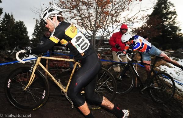 Aaron Bradford (Specialized-On Site Ultrasound) took the lead briefly as Craig was forced off his bike.