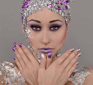 LoboMau's product campaign shots for beauty company Nails 21