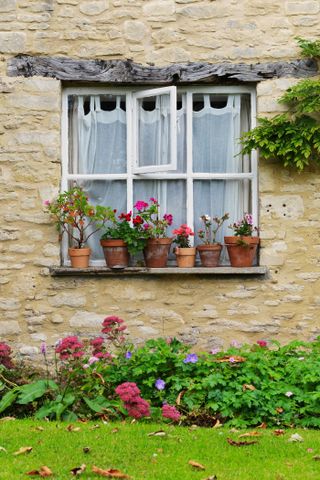 How to install secondary glazing