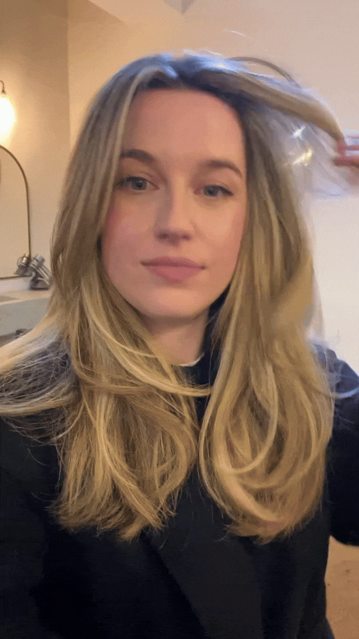 Junior beauty editor, Grace Lindsay, after going blonde