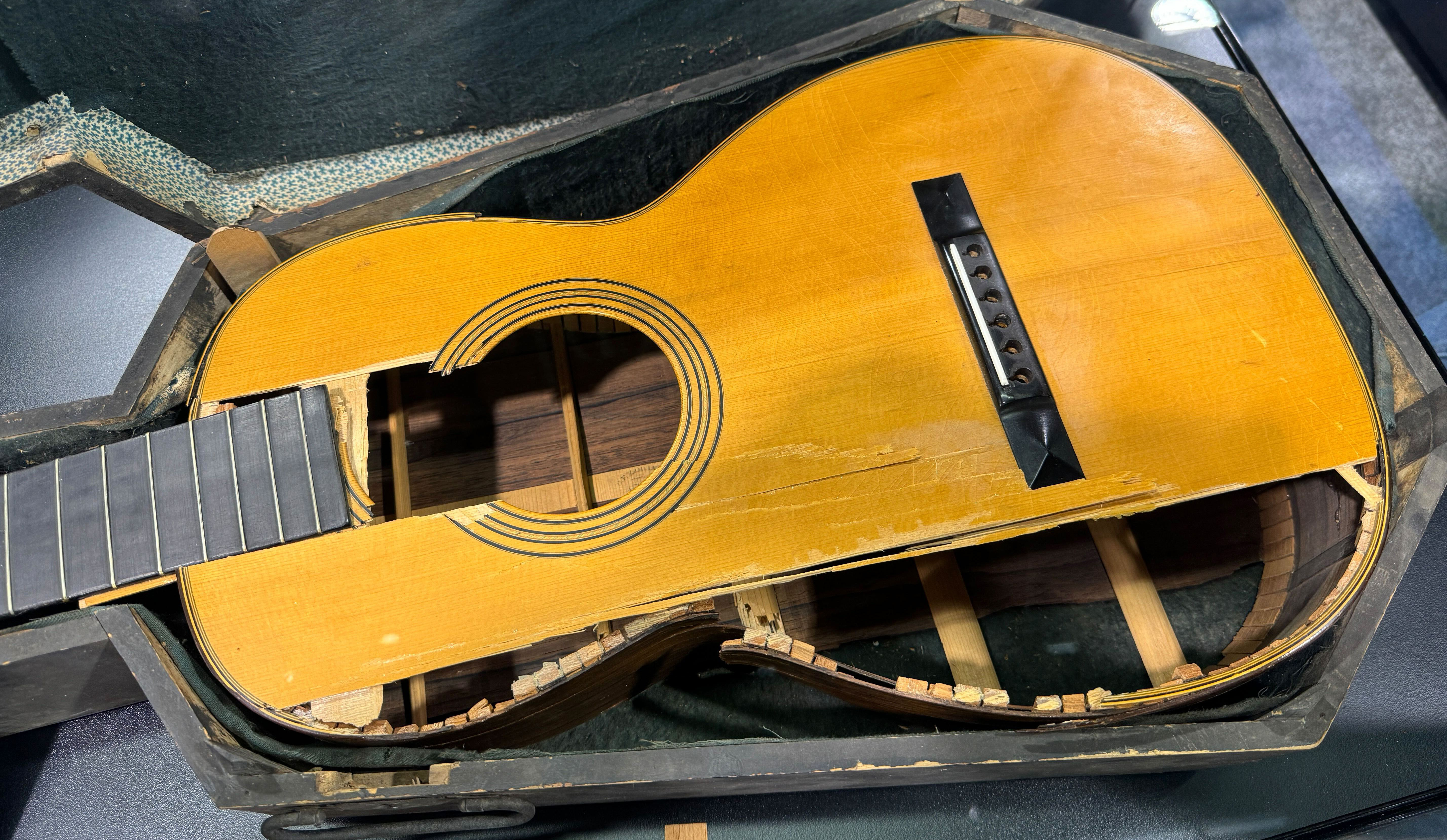 The Martyn Guitar Kurt Russel smashed in The Hateful Eight