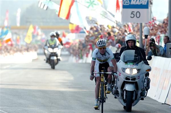 Cadel Evans (Australia) rode away from the rest in the closing stages of the World Championship race.