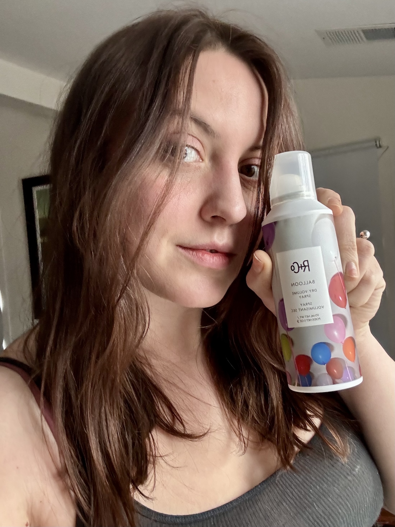 Sophia Vilensky before using R+Co Balloon.