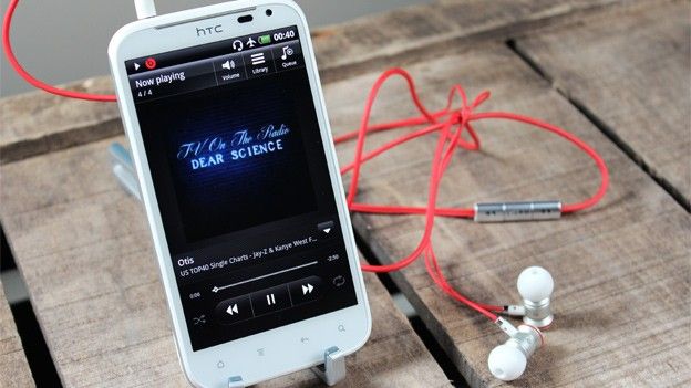 HTC Sensation XL Hands-on