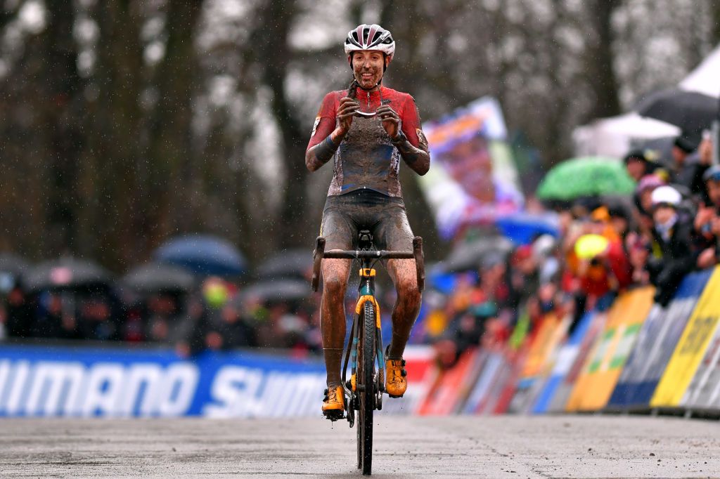 NAMUR BELGIUM DECEMBER 22 Arrival Lucinda Brand of The Netherlands and Team Telenet Baloise Lions Celebration during the 11th Namur World Cup 2019 Women Elite UCICX TelenetUCICXWC on December 22 2019 in Namur Belgium Photo by Luc ClaessenGetty Images