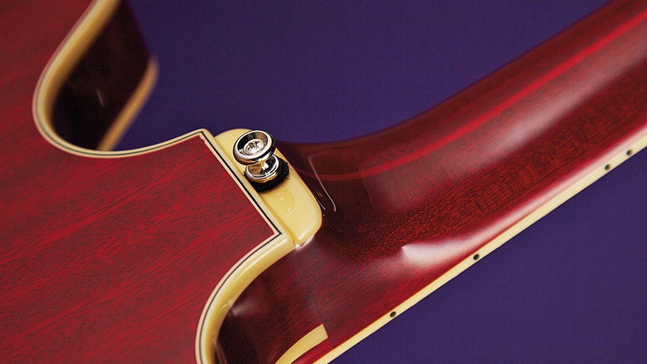 The original Starfire VI and V had necks that joined the body at the 16th fret - like a non-centre-blocked ES-330. It moved to the 18th-fret in 1967