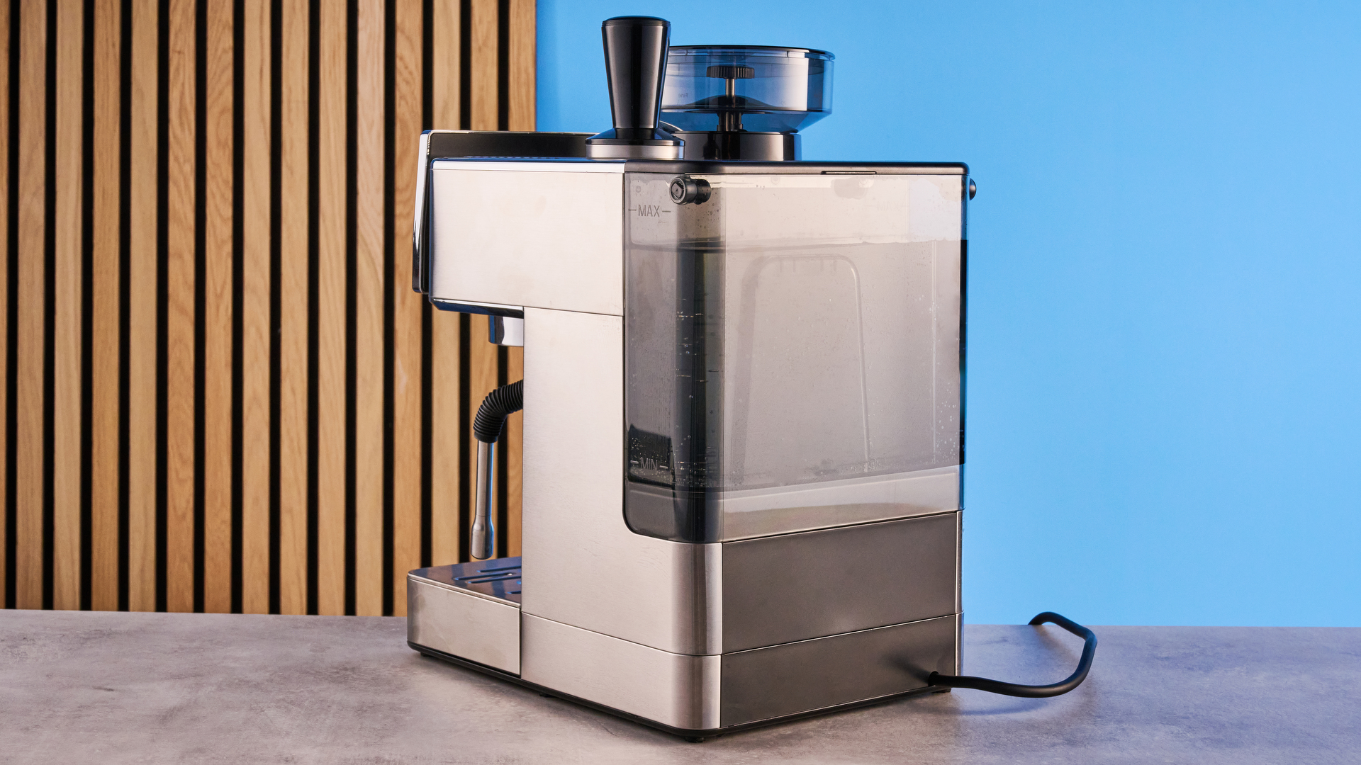 the casabrews marenza bean to cup espresso machine with built in grinder