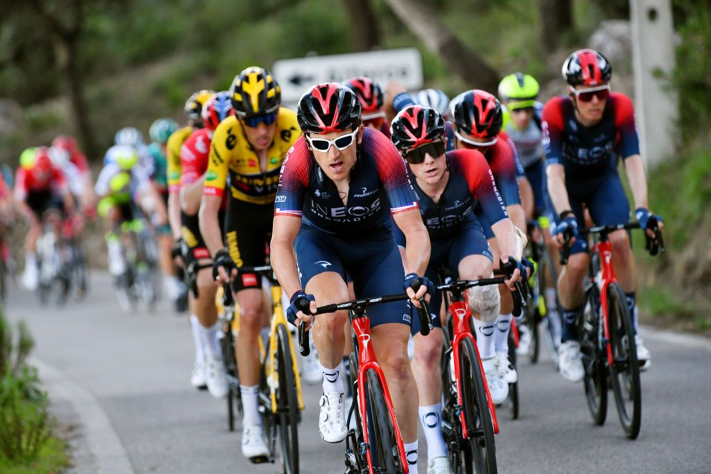 MONCHIQUE PORTUGAL FEBRUARY 17 Geraint Thomas of The United Kingdom and Ben Tulett of United Kingdom and Team INEOS Grenadiers lead The Peloton during the 48th Volta Ao Algarve 2022 Stage 2 a 1824km stage from Albufeira to Alto Da Foia Monchique 890m VAlgarve2022 on February 17 2022 in Monchique Portugal Photo by Luc ClaessenGetty Images