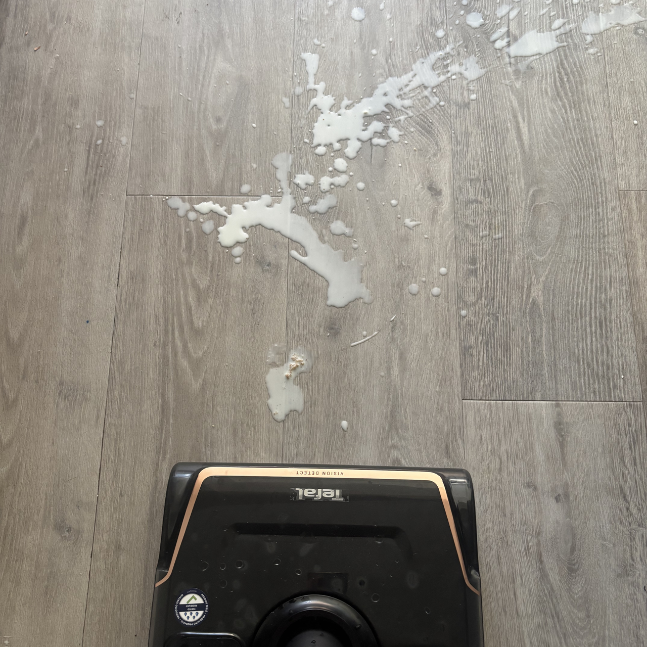 Tefal X-Clean 7 clearing up spilt milk