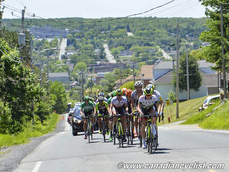 The break grew to 14 in the latter laps