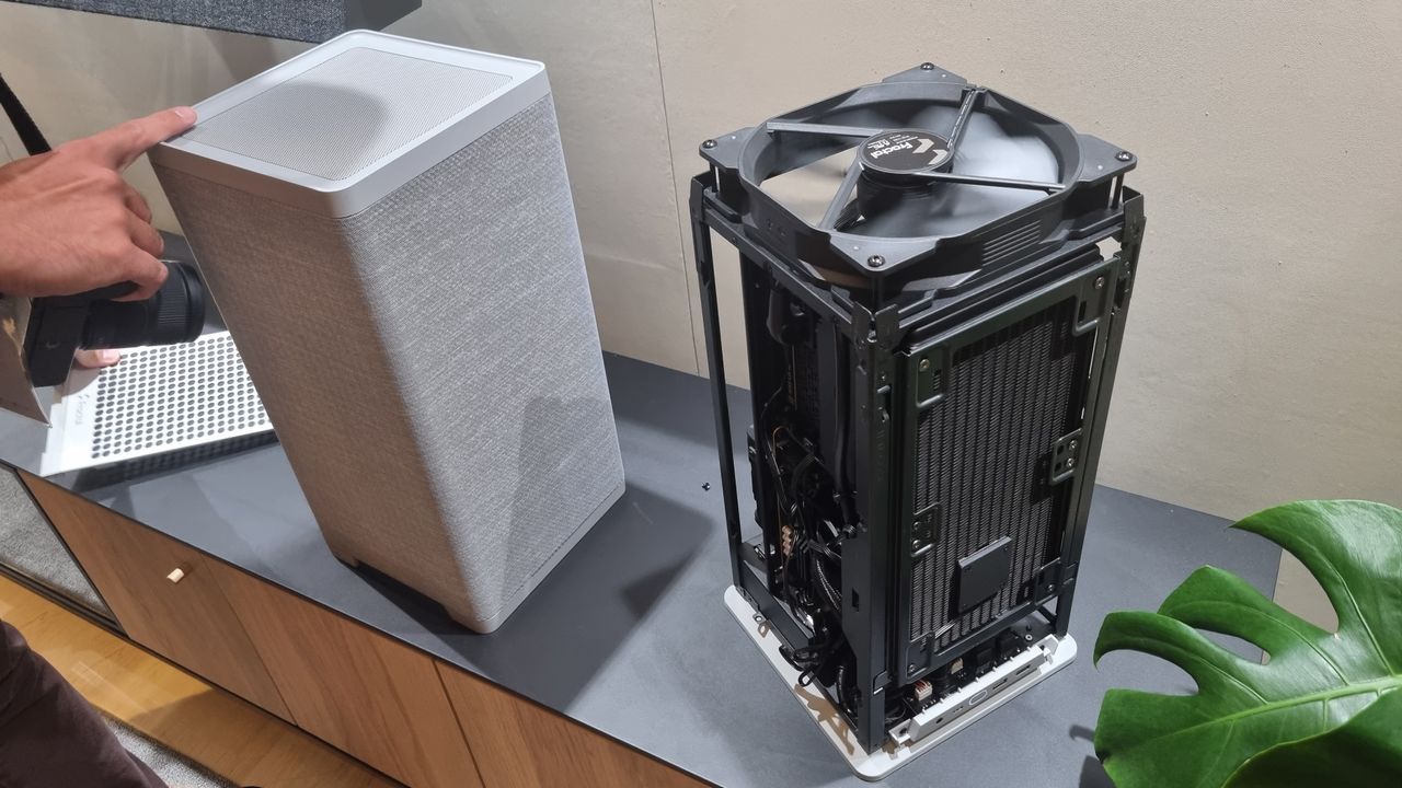 The Fractal Design Mood, open to show the internals