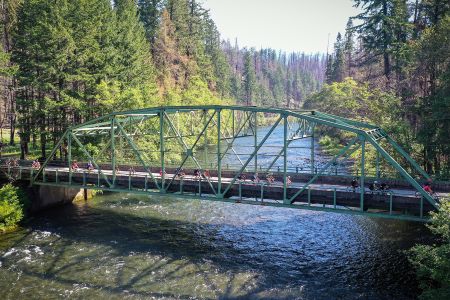 Scenery passing Willamette River on stage 2 of 2021 Oregon Trail Gravel Grinder