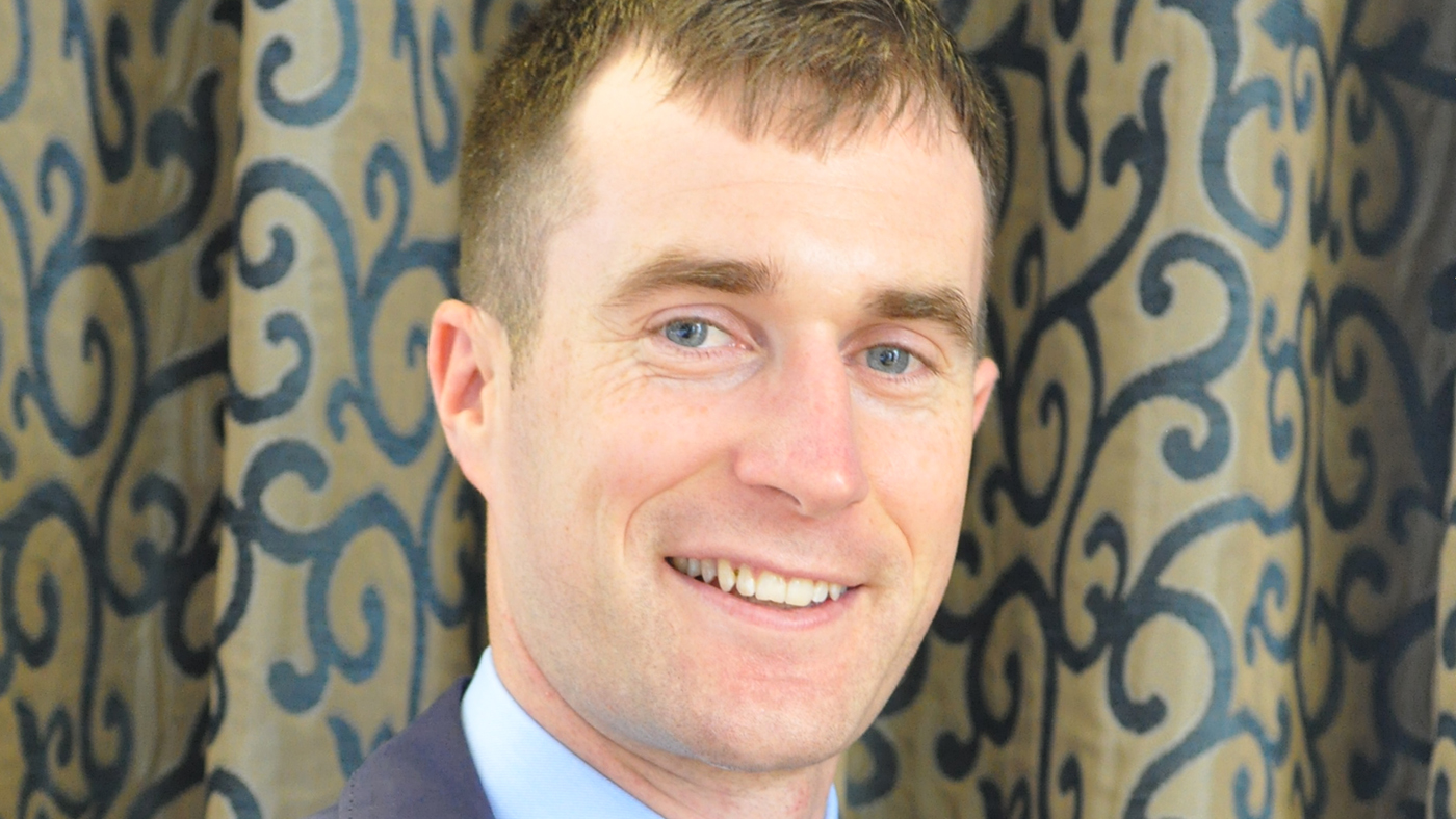 Darren-Edwards-head-shot-1.jpg