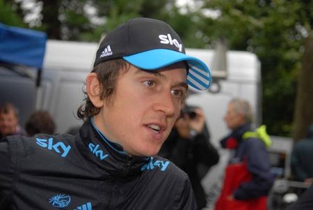Geraint Thomas talks to the press