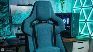 GT_Omega gaming chair