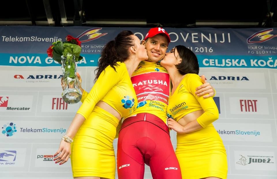 Overall winner Rein Taaram&auml;e in the yellow jersey