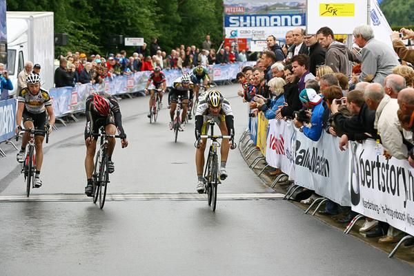 Adam Hansen (Team HTC-Columbia) took his first victory of the season