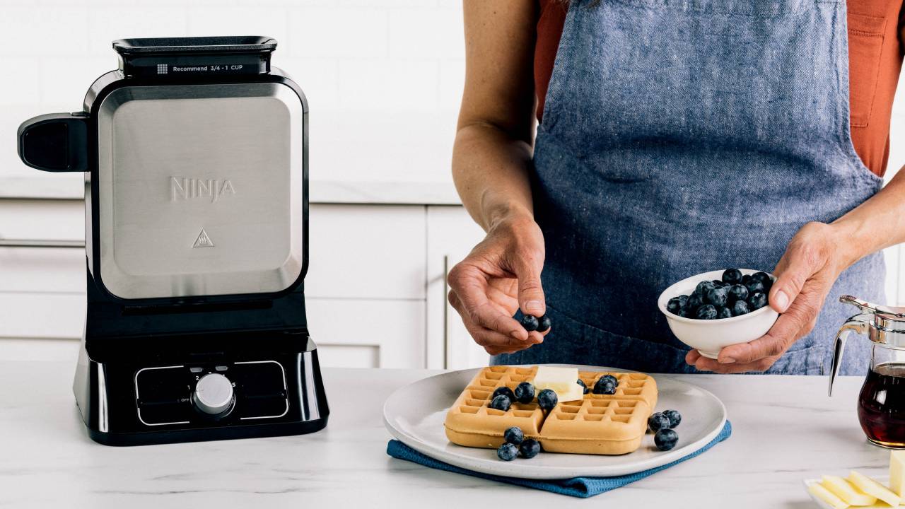 Ninja Belgian Waffle Maker 
