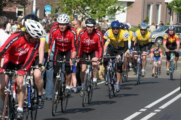 Many amateur riders were out, seeing the course first-hand.