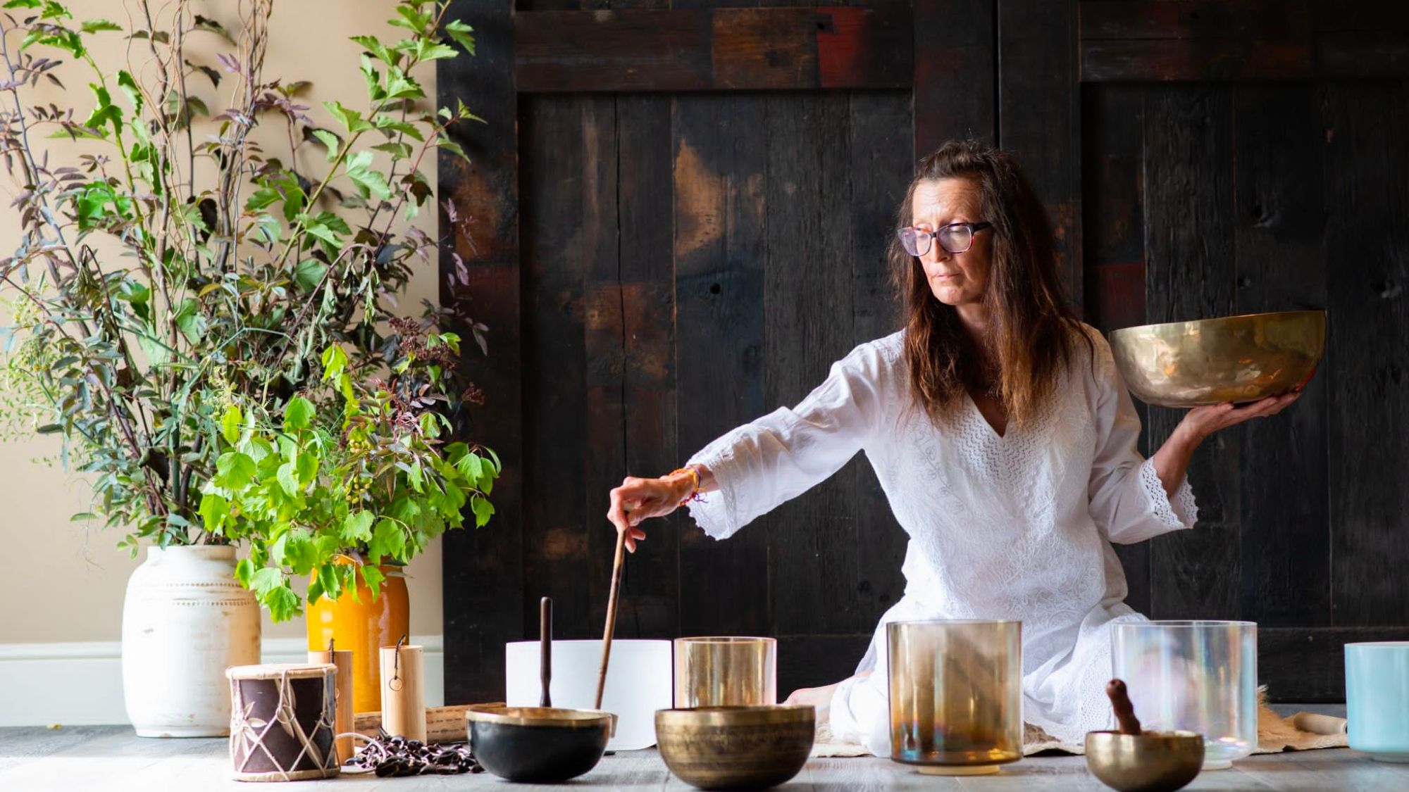 What is a sound bath and what are the benefits? | Fit&Well