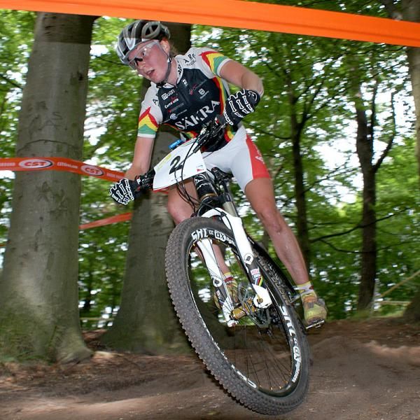 Alexandra Engen will be in London in a few days. She dominated the championships by taking the lead after just a few kilometres and from then on, increecing her lead.