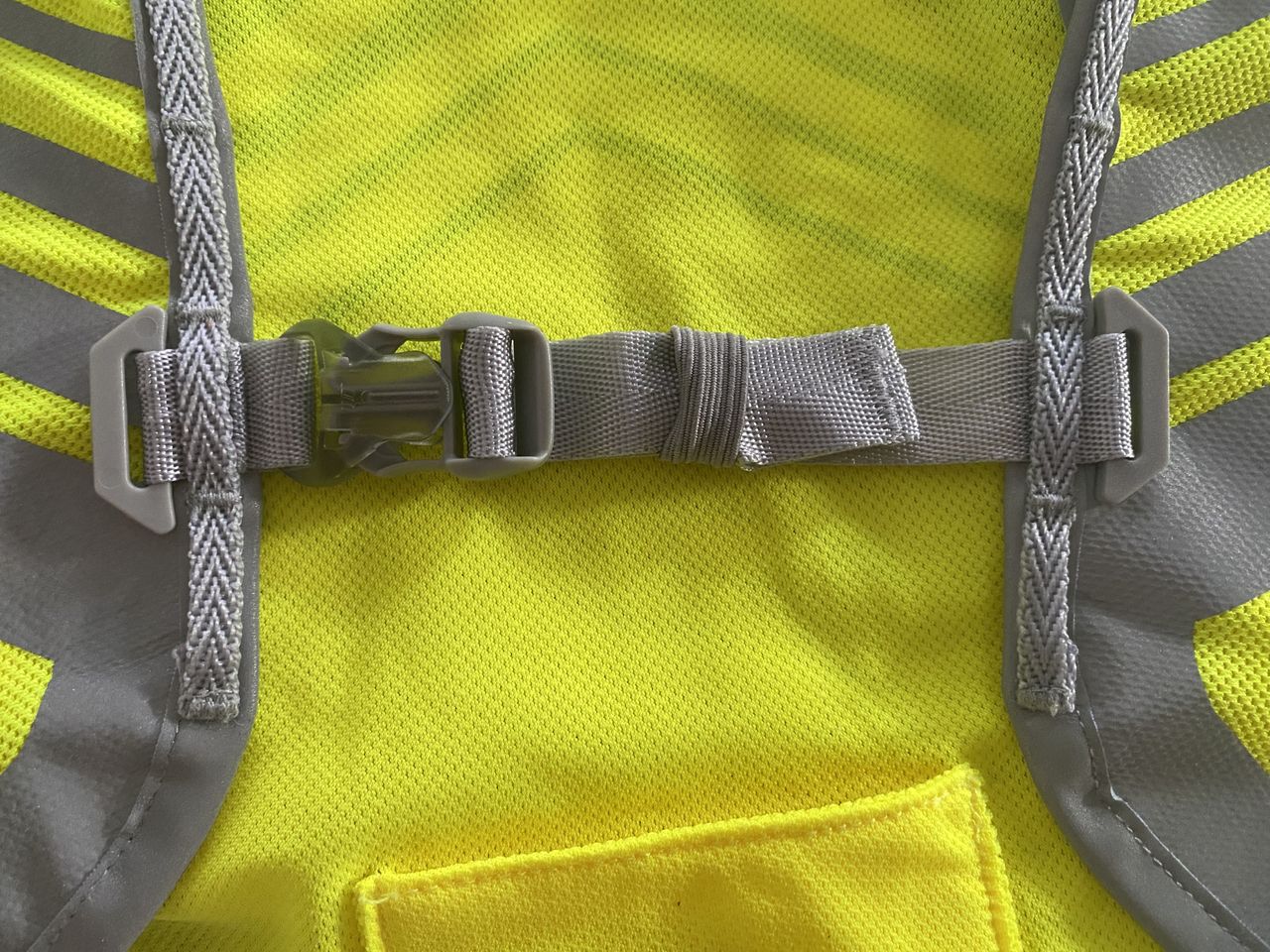 Strap and buckle arrangement