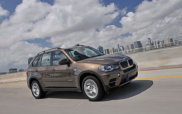 Midsize and Large Crossovers: BMW X5 35i