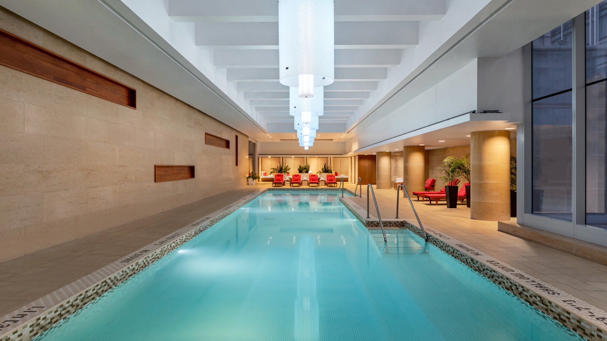 Shangri-La Toronto swimming pool