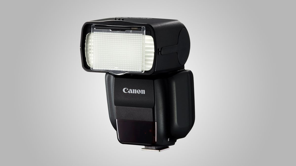 Best camera flash dedicated flashguns for Canon and Nikon DSLRs