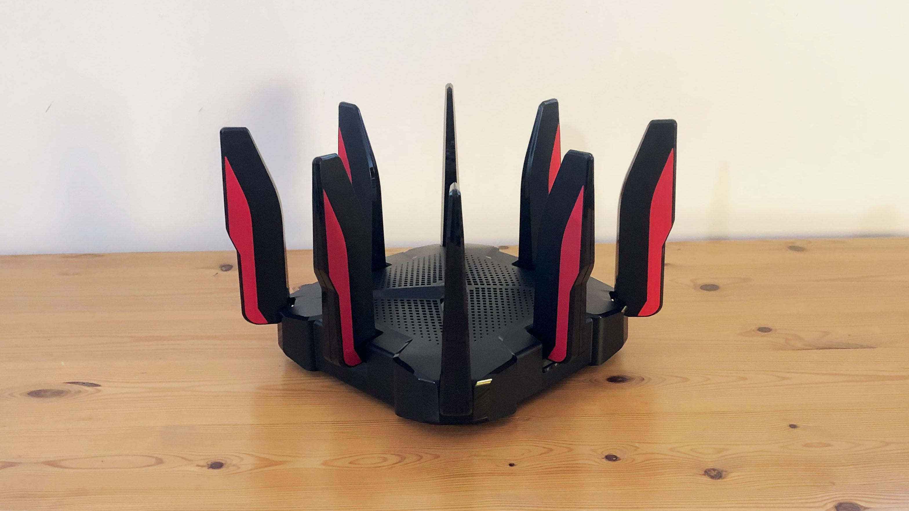 TP-Link Archer GX90