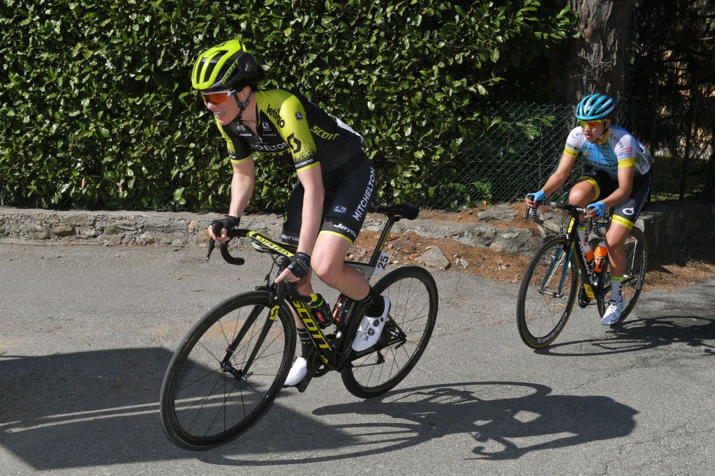 Sarah Roy leads Arlenis Sierra up the climb