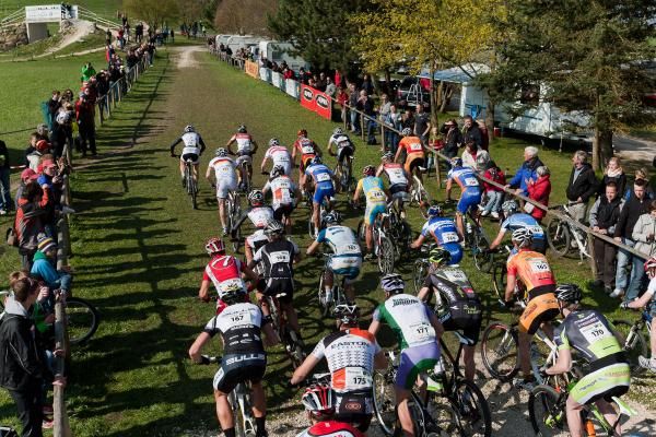 The Under 23 men's peloton